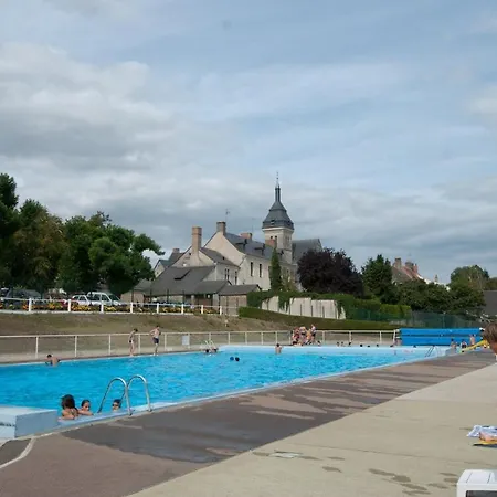 Spacieuse Maison De Village * Luché-Pringé