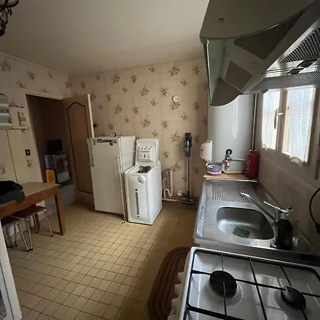 Nyaraló Spacieuse Maison De Village Luché-Pringé