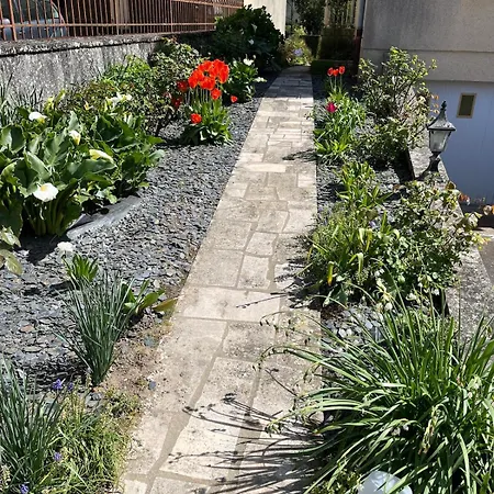 Nyaraló Spacieuse Maison De Village